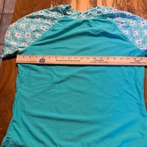 Old Navy XL Teal WOmen's Rash guard/Swim shirt